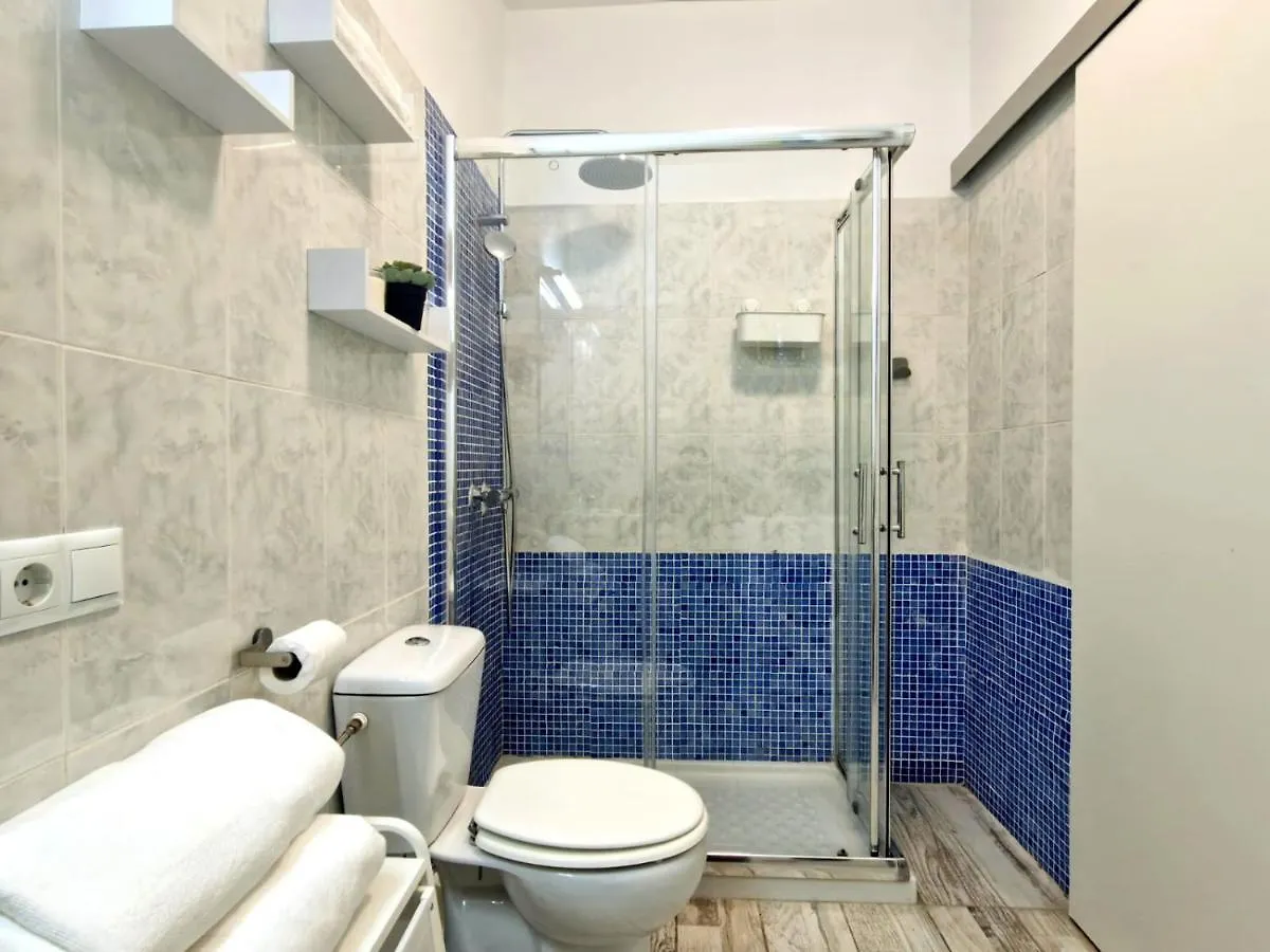 Lovely Blue Studio With Ocean View And Pool, Paraiso 918 아데제 펜션